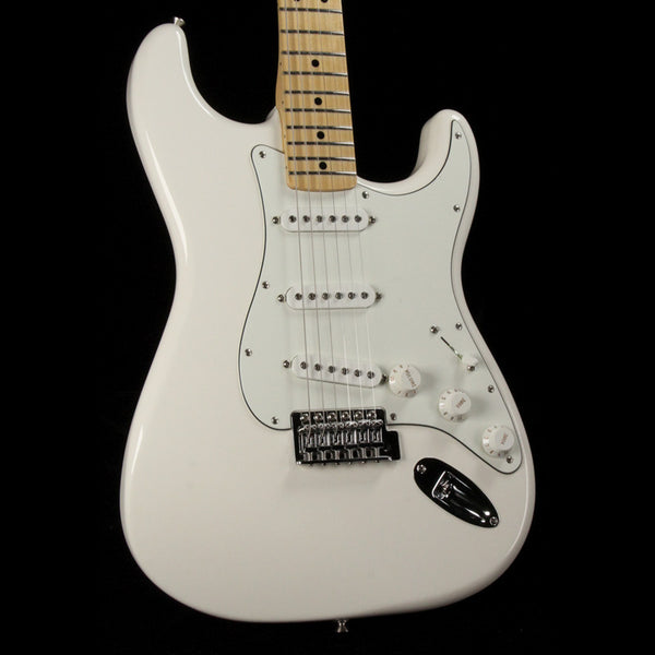 ギター Fender Standard Stratocaster UG White 10634__1_grande.jpg?v=1571458990