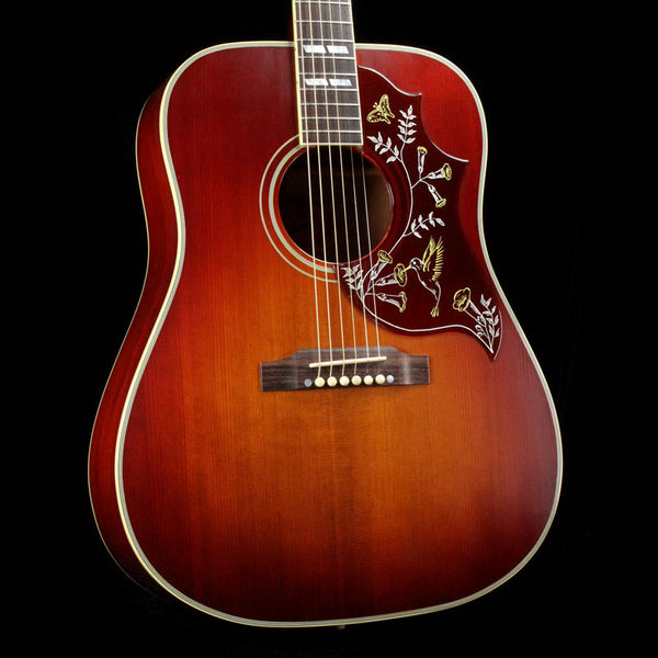 Gibson Hummingbird Vintage 2018 Vintage Cherry Sunburst | The