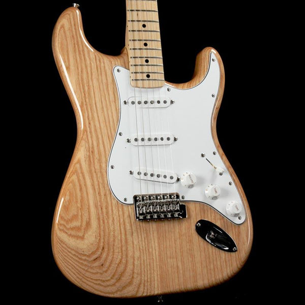 Fender Classic Series '70s Stratocaster Natural | The Music Zoo