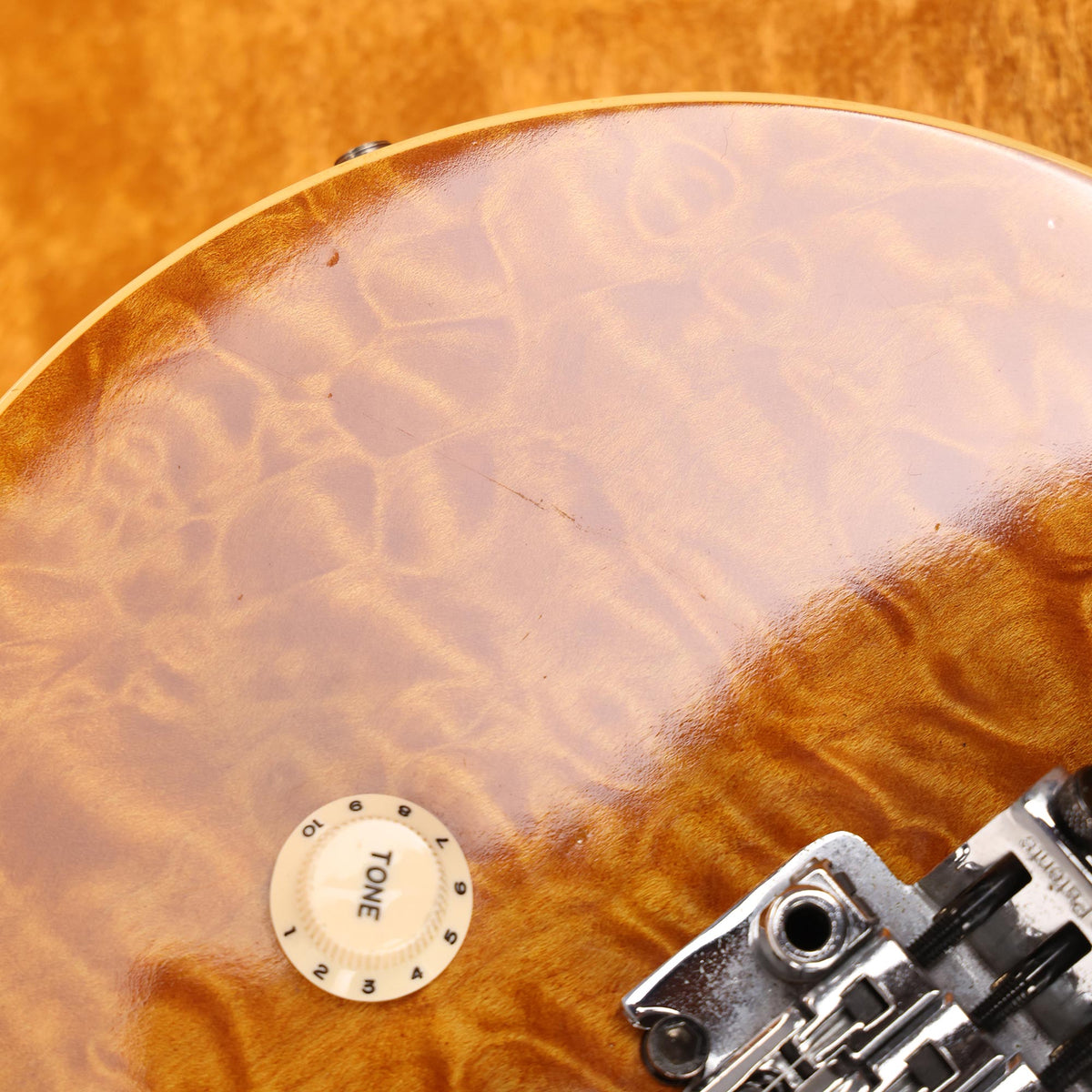 Ernie Ball Music Man Axis EX Transluscent Gold — 10