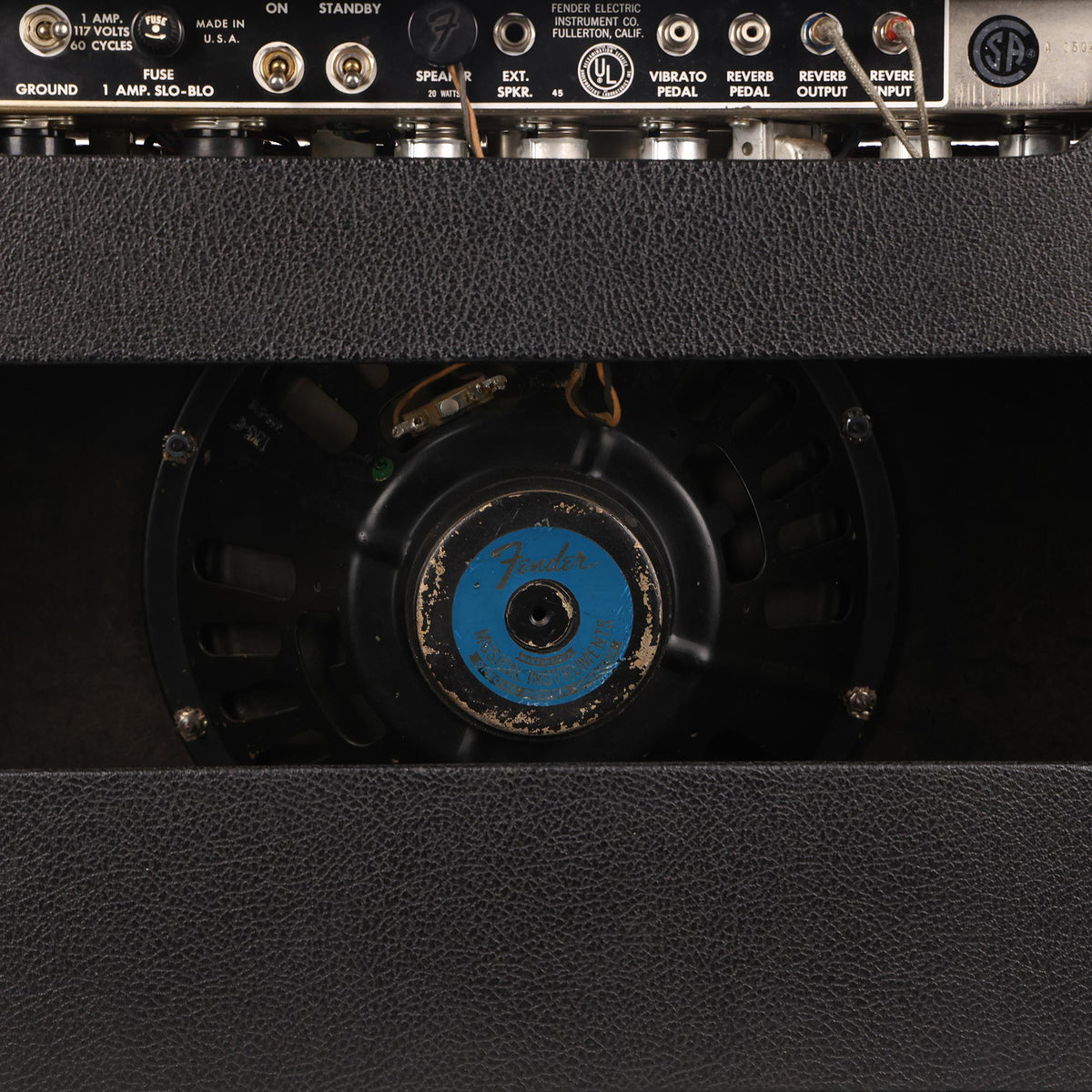 1965 Fender Deluxe Reverb Combo Amplifier — 5