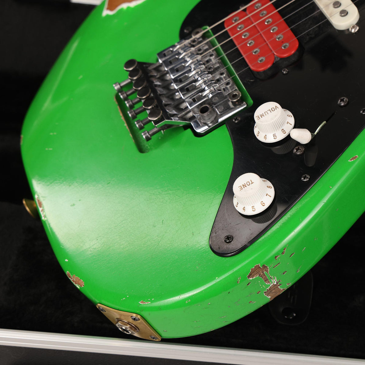 Charvel Custom Shop So Cal HSH Masterbuilt Nitro Aged Slime Green Black Pickguard 2022 — 10