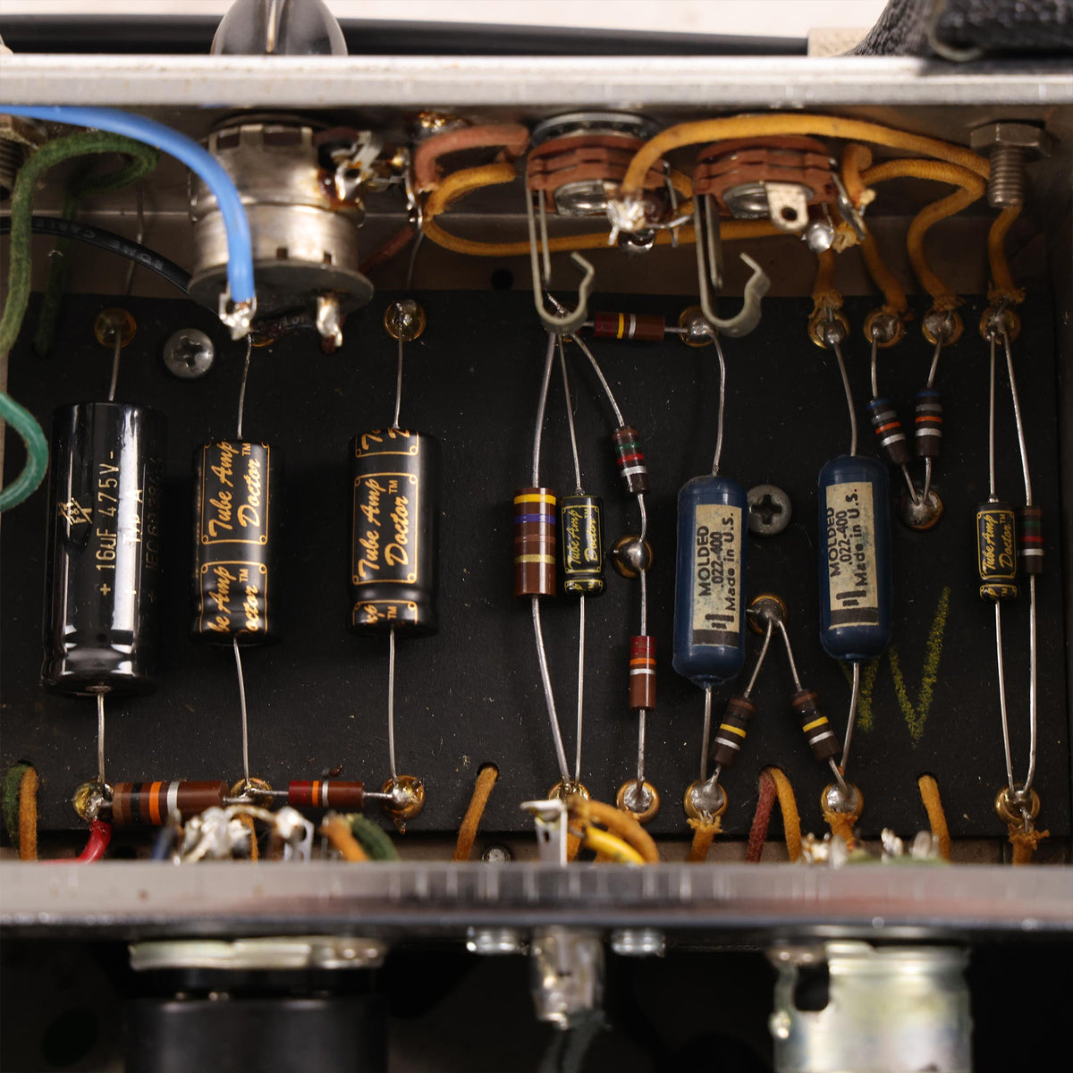 1963 Fender 5F1 Champ Black Tolex — 5