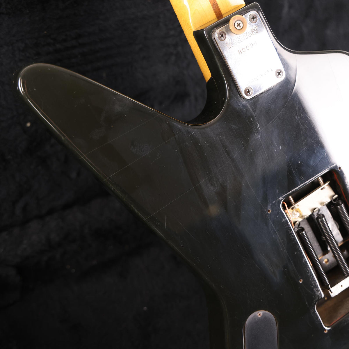 1980s Kramer Voyager Black with Lightning Bolt — 8