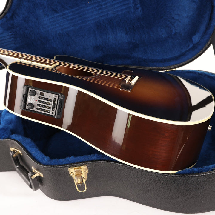 Gibson Hummingbird Pro Cutaway Acoustic-Electric Vintage Sunburst 2012