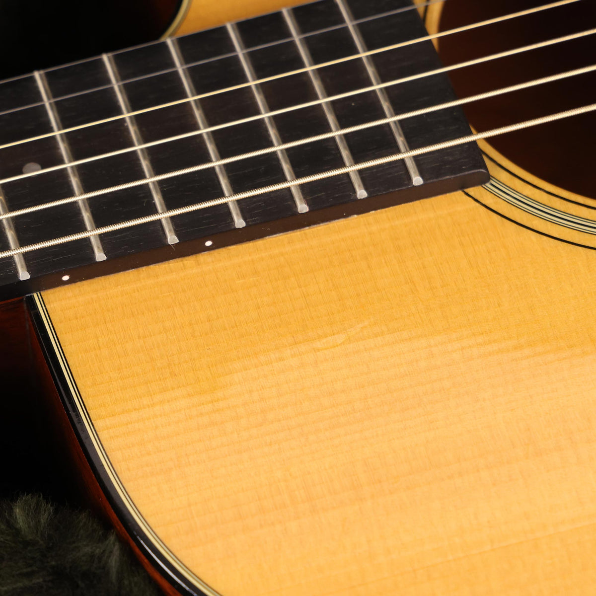Martin OMC-18E Acoustic Guitar Natural 2016 — 7