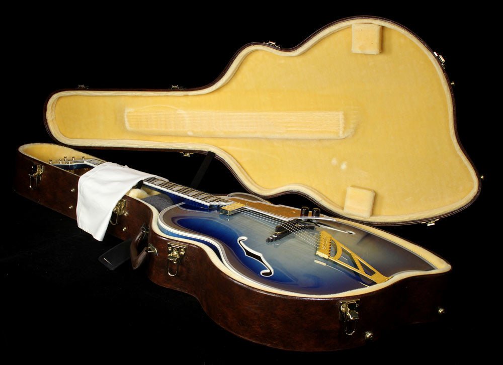 D'Angelico 2016 NAMM Display Masterbuilt Teardrop Archtop Electric Guitar Blueburst — 5
