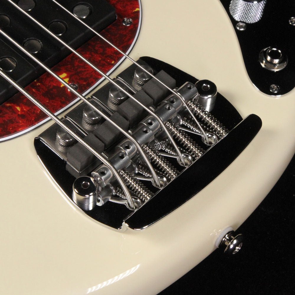 Ernie Ball Music Man 40th Anniversary StingRay Old Smoothie Electric Bass Trans Buttercream — 5
