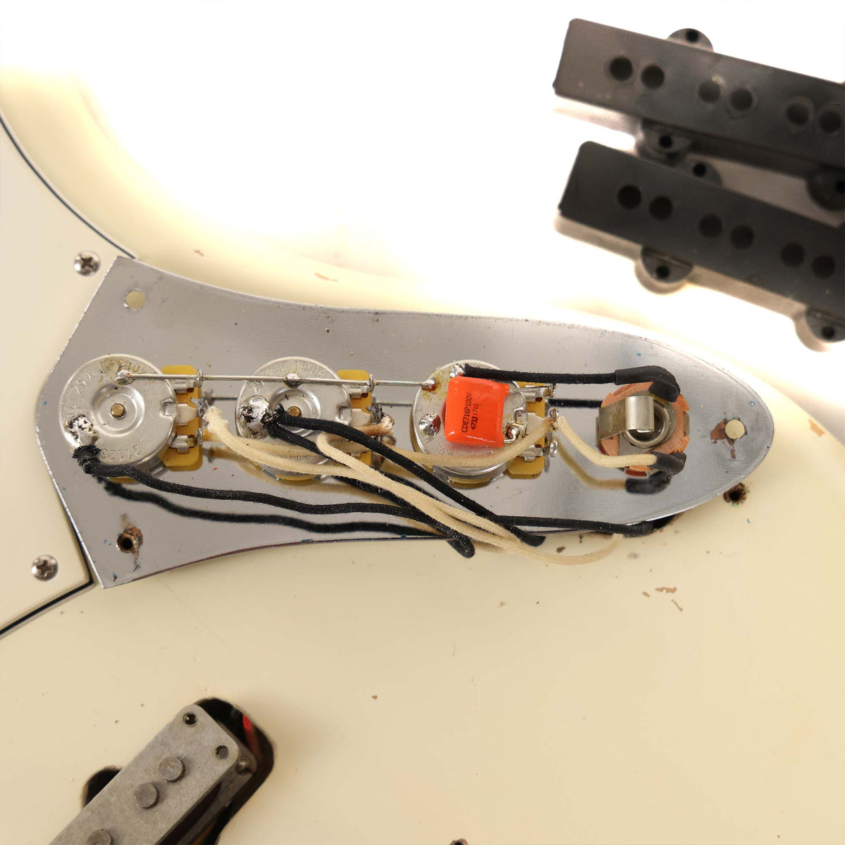 1973 Fender Jazz Bass Olympic White Refin — 5