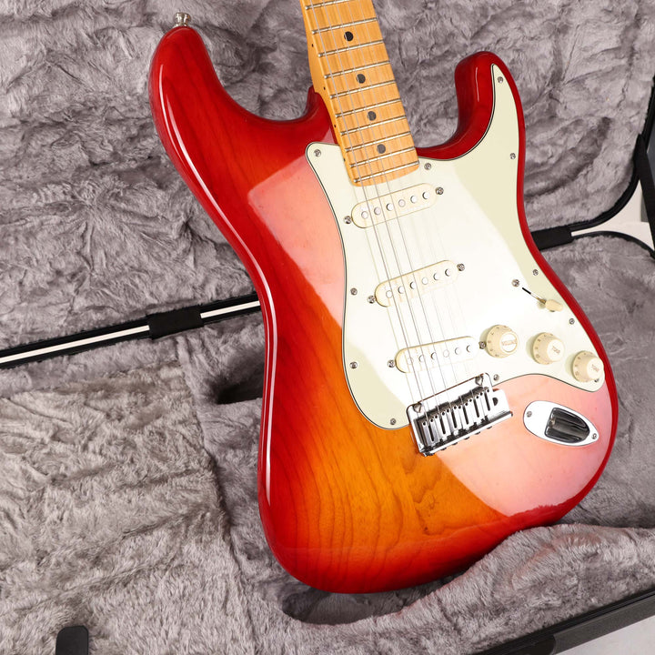 Fender American Ultra Stratocaster Plasma Red Burst 2020