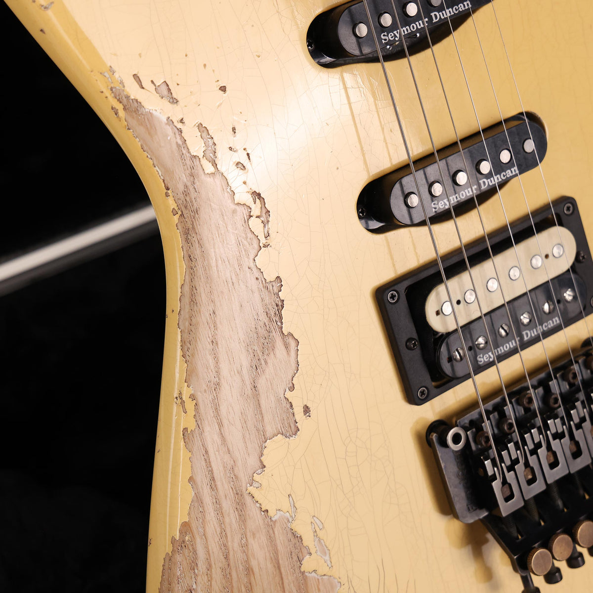 Charvel Custom Shop '84 San Dimas HSS Heavy Relic Vanilla Shake Brazilian Rosewood Fretboard 2021 — 7
