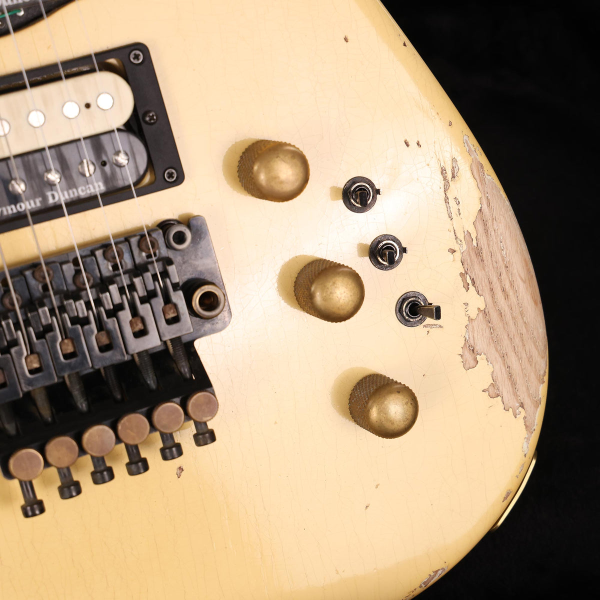 Charvel Custom Shop '84 San Dimas HSS Heavy Relic Vanilla Shake Brazilian Rosewood Fretboard 2021 — 9