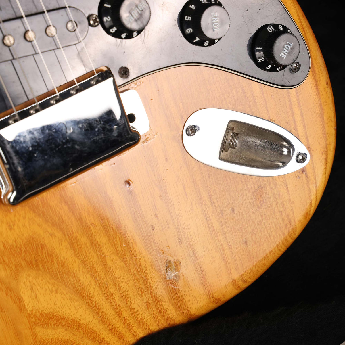 1975 Fender Stratocaster Natural — 6
