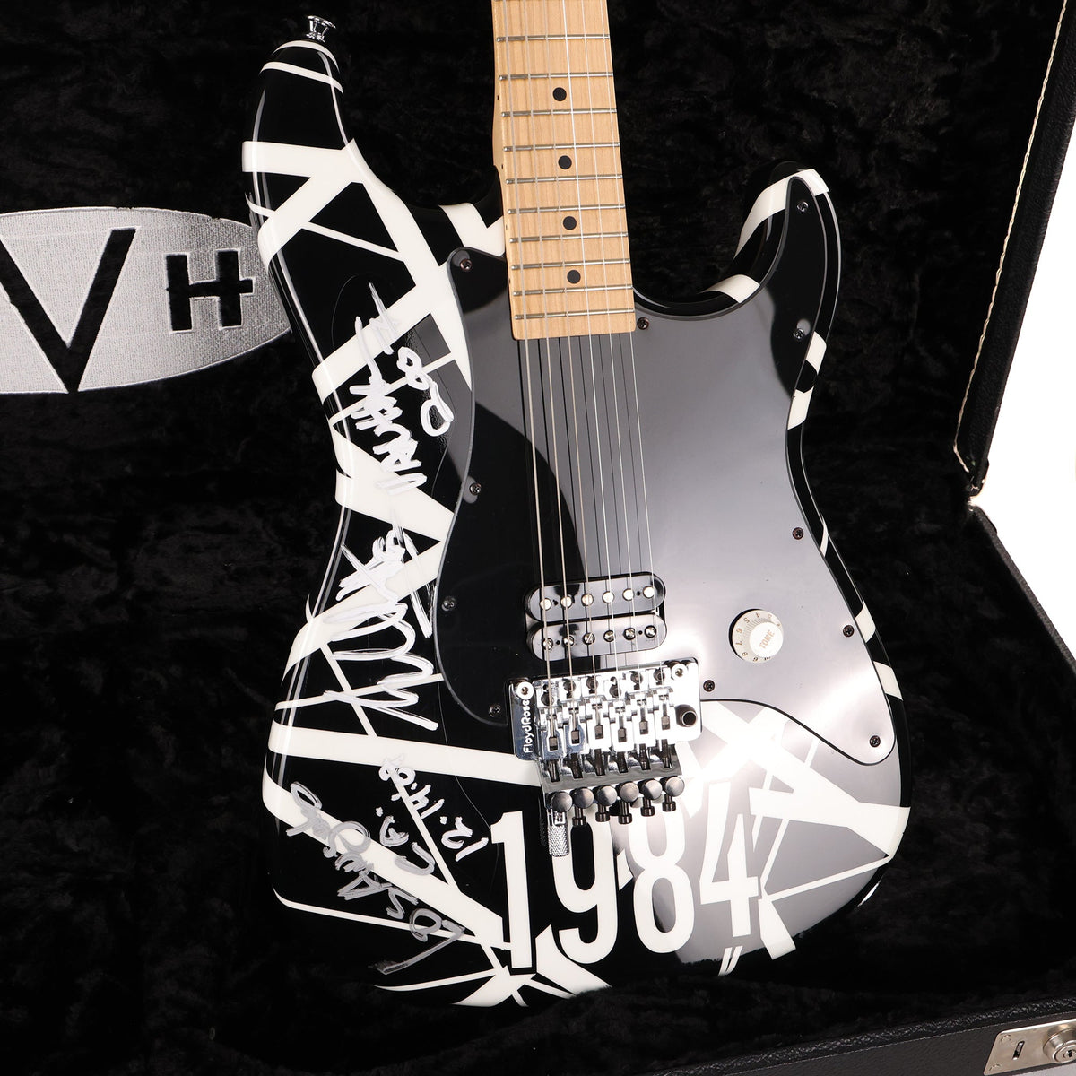 Charvel EVH Art Series Los Angeles Black and White Stripes 2007 — 5