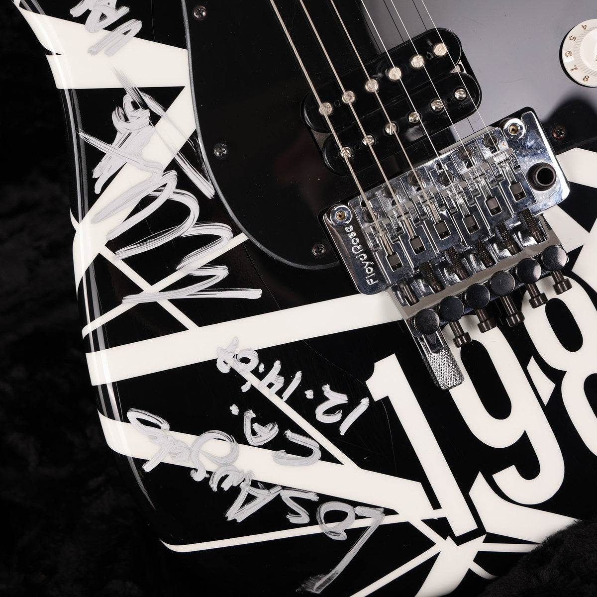 Charvel EVH Art Series Los Angeles Black and White Stripes 2007 — 9