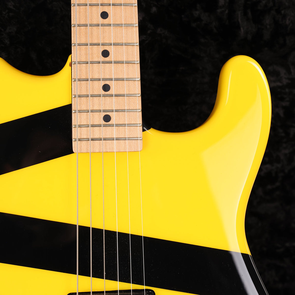 Charvel EVH Art Series Toronto Black and Yellow Stripes 2007 — 11