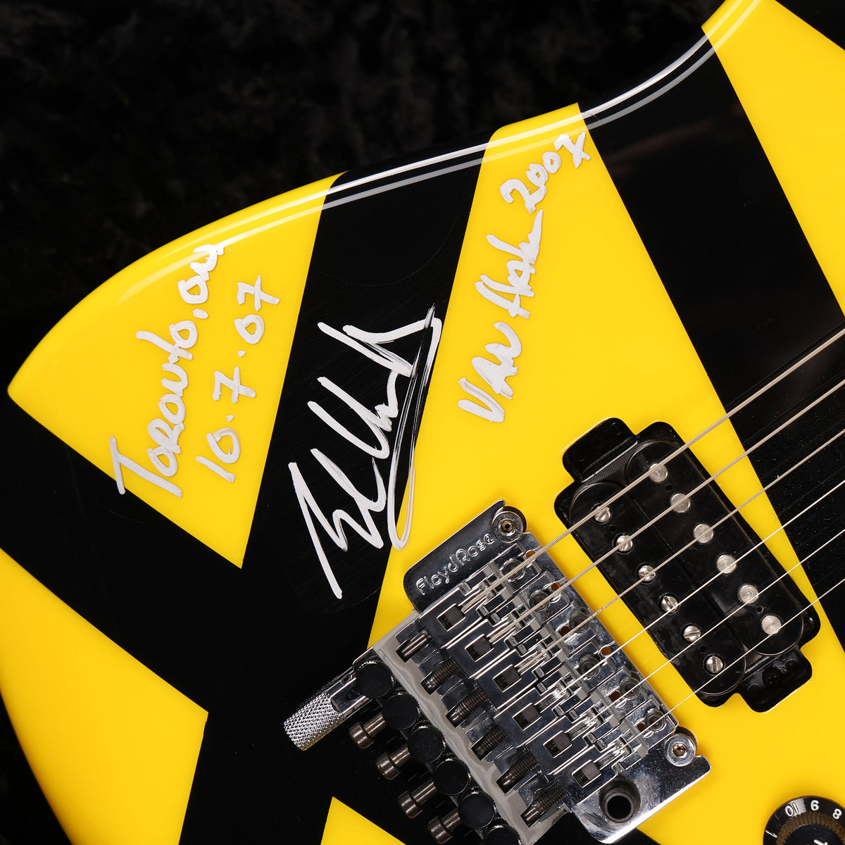 Charvel EVH Art Series Toronto Black and Yellow Stripes 2007 — 9