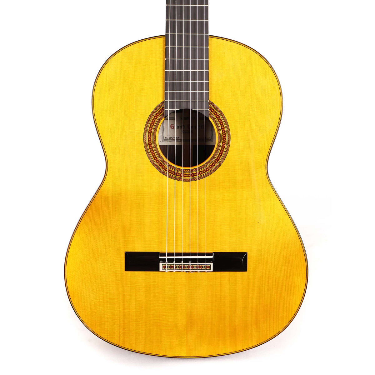 Yamaha GC32S Classical Natural — 1