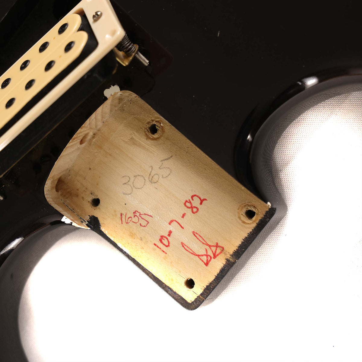 1982 Charvel San Dimas Burgundy Sparkle — 16
