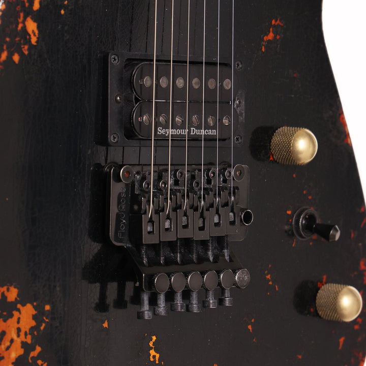 Jackson Custom Shop Nitro Aged SL2H-V Soloist Music Zoo Exclusive Black over 3 Tone Sunburst
