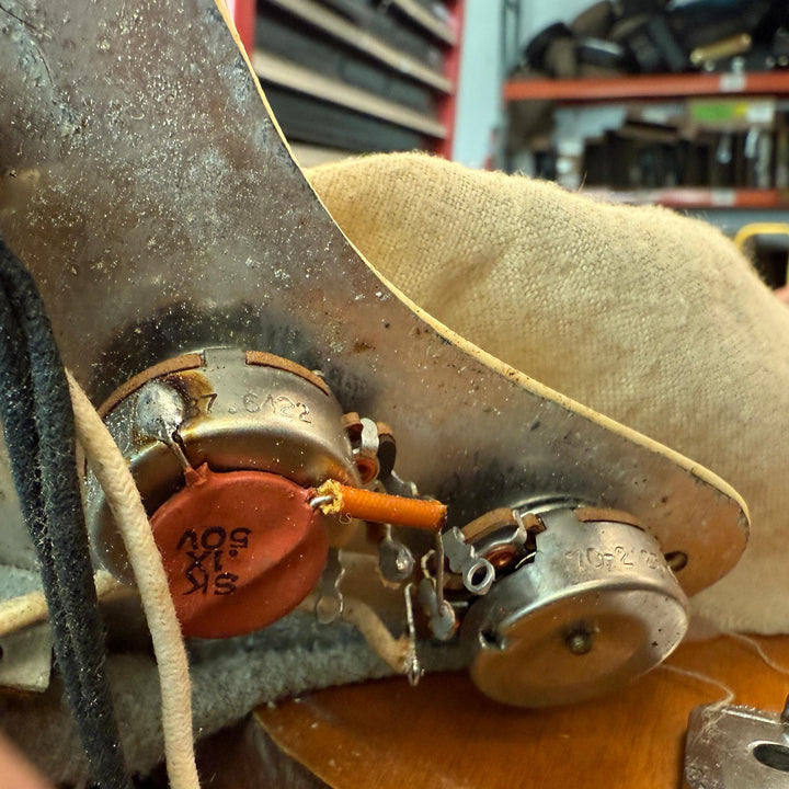 1965 Fender Stratocaster 3-Tone Sunburst