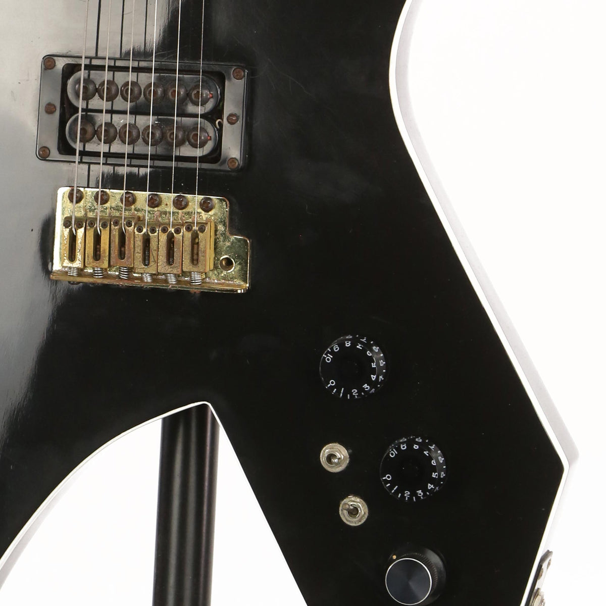 B.C. Rich USA Warlock Black with White Binding — 7