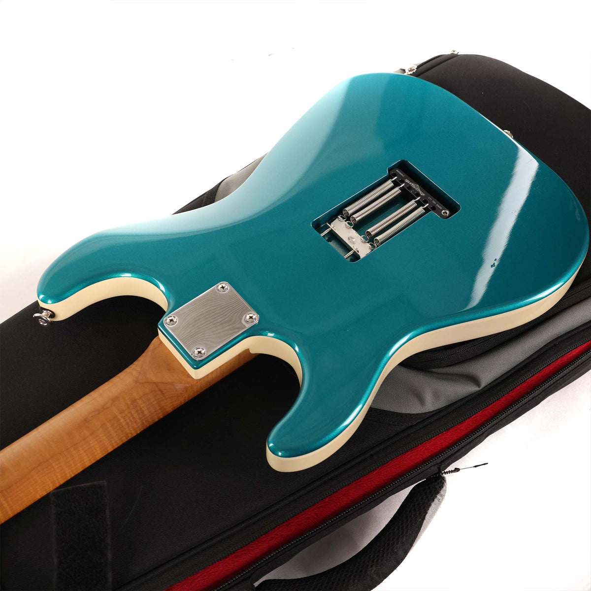 CP Thornton HTL 2-Tone Hot Rod Teal and Cream 2022 — 10