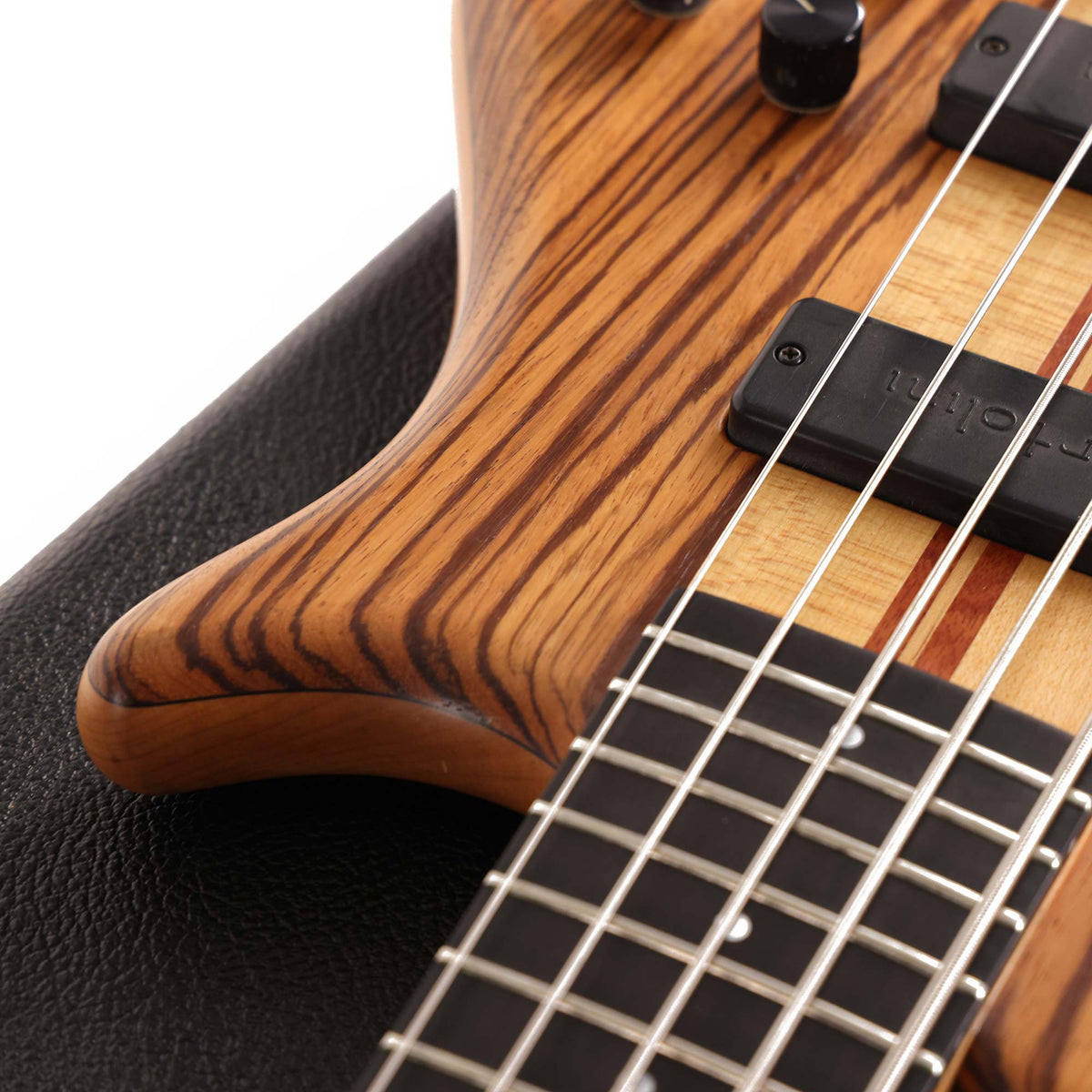 1999 Pedulla ET5 Thunder Bass Zebrawood — 10