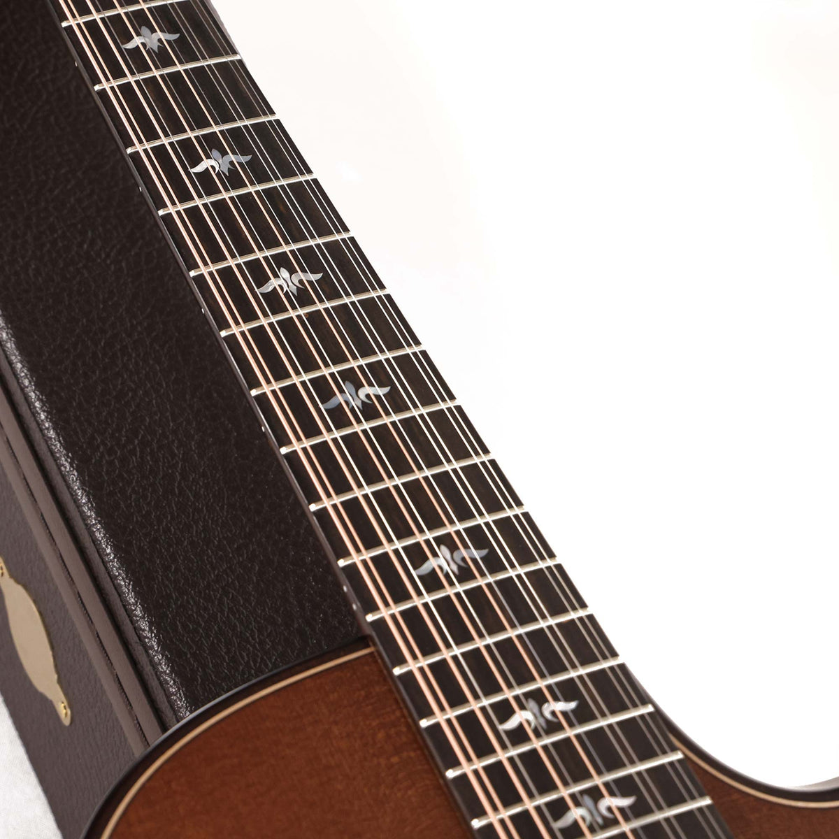 Taylor Builder's Edition 652ce Acoustic-Electric Wild Honey Burst 2024 — 11
