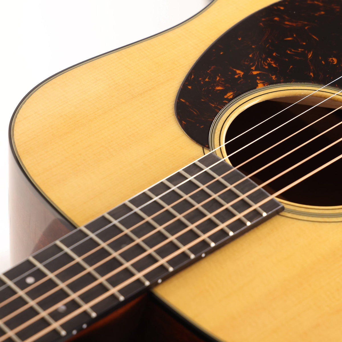 Martin Standard Series D-18  Natural 2022 — 10