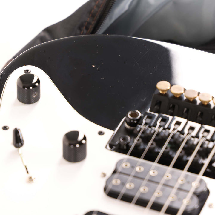 Dana LA Scoop Guitar Black 2016