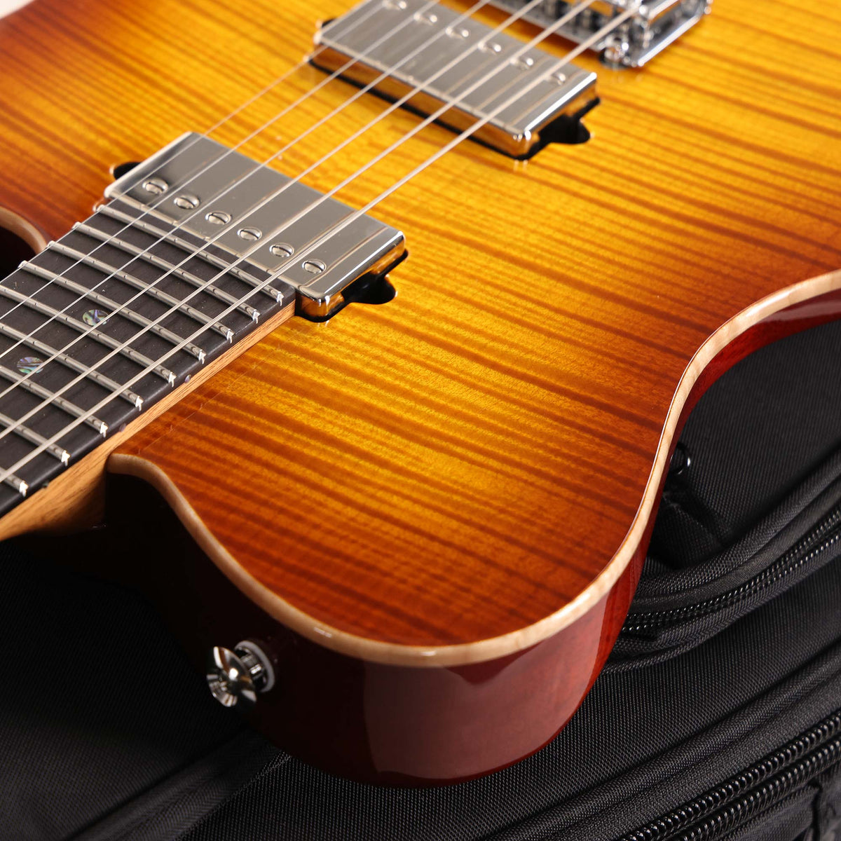 Suhr Modern T Guitar Tea Burst 2025 — 7