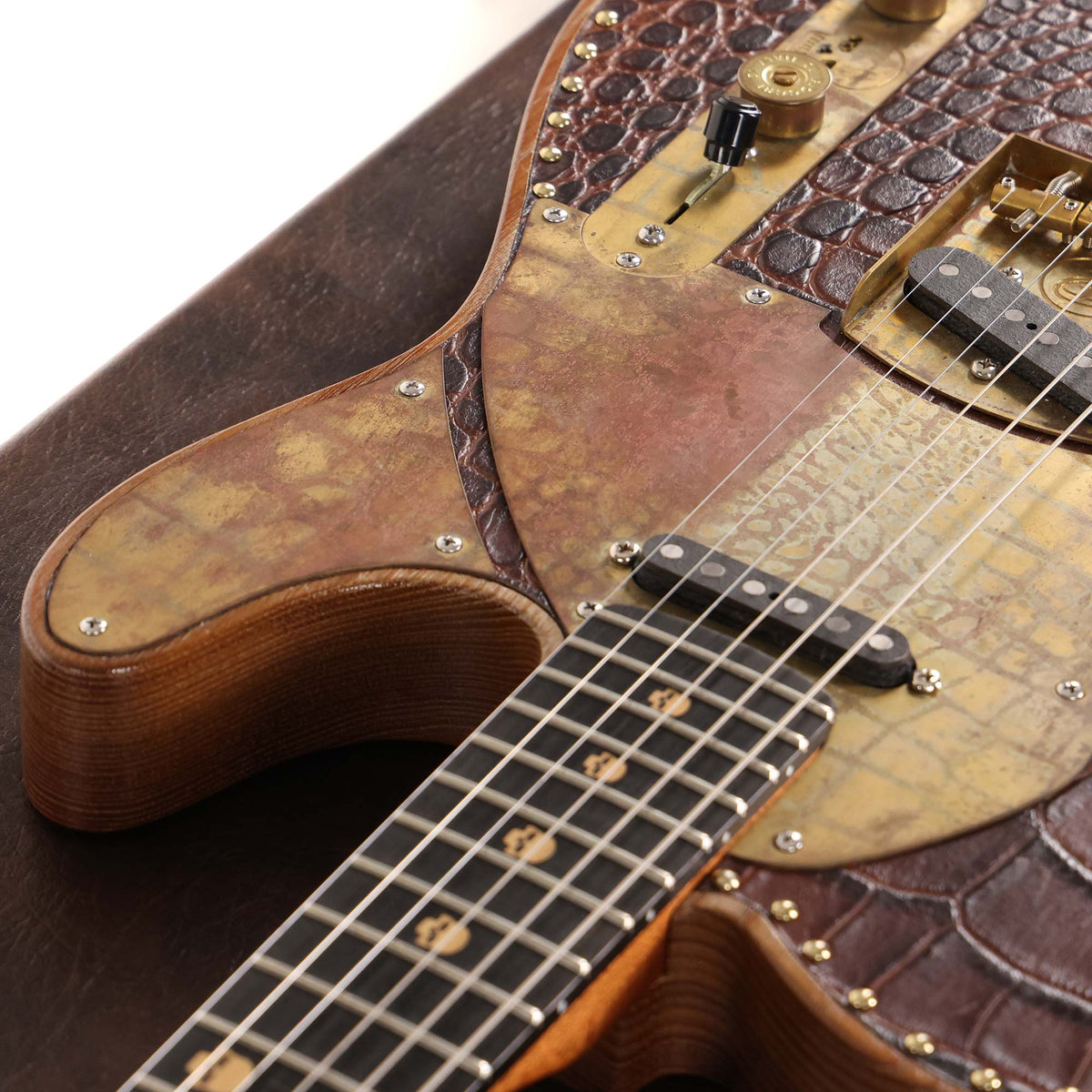 Paoletti Nancy Wine Crocodile Series Guitar 2019 — 10