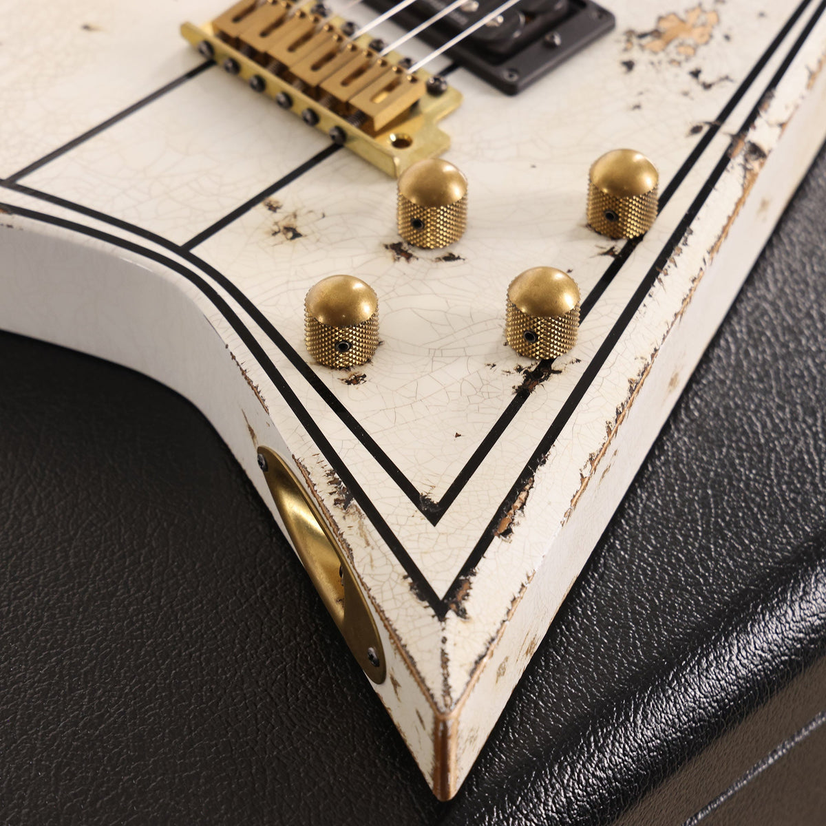Jackson Custom Shop RR 1.5 Rhoads Tour Relic White with Black Pinstripes 2025 — 12