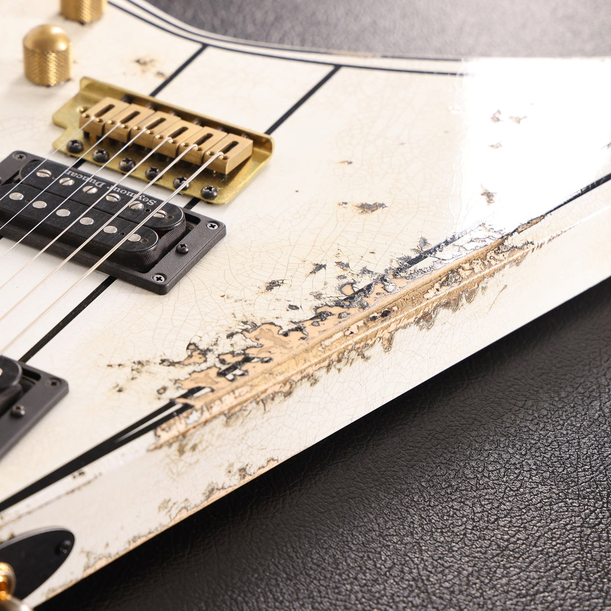 Jackson Custom Shop RR 1.5 Rhoads Tour Relic White with Black Pinstripes 2025 — 8
