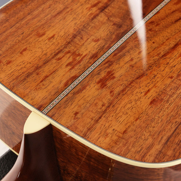 Martin Custom Shop Dreadnought Highly Flamed Koa 42 Style 2024