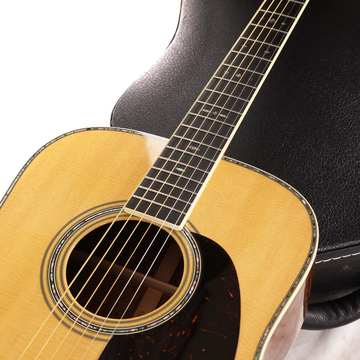 Martin Custom Shop Dreadnought Highly Flamed Koa 42 Style 2024