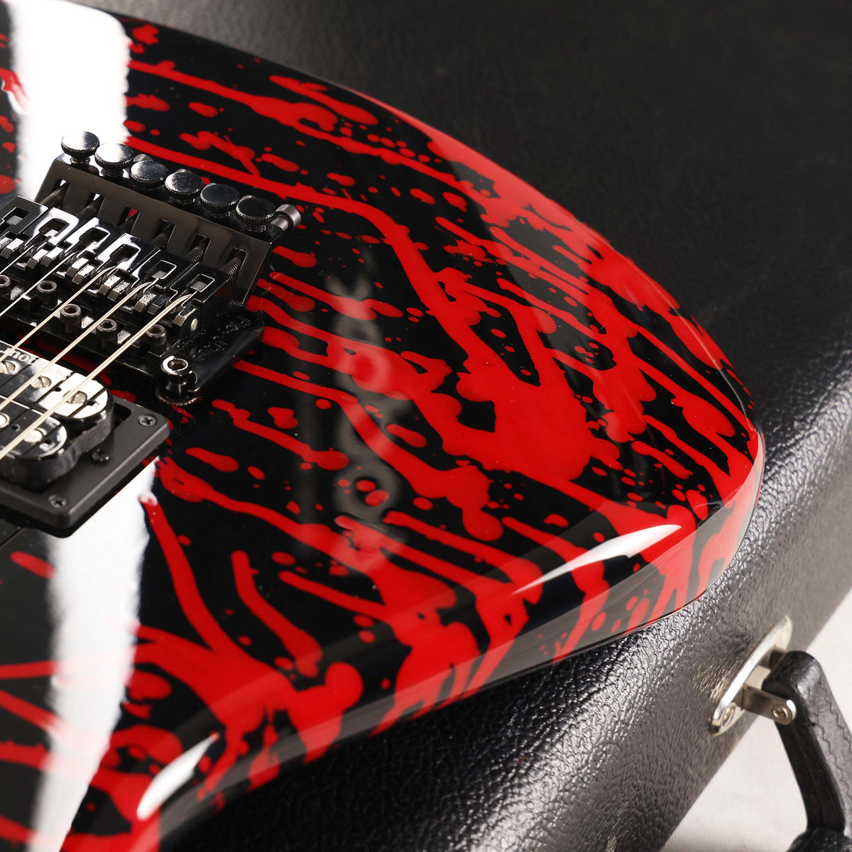 Charvel Warren Demartini Signature Blood and Skull 2007 — 8