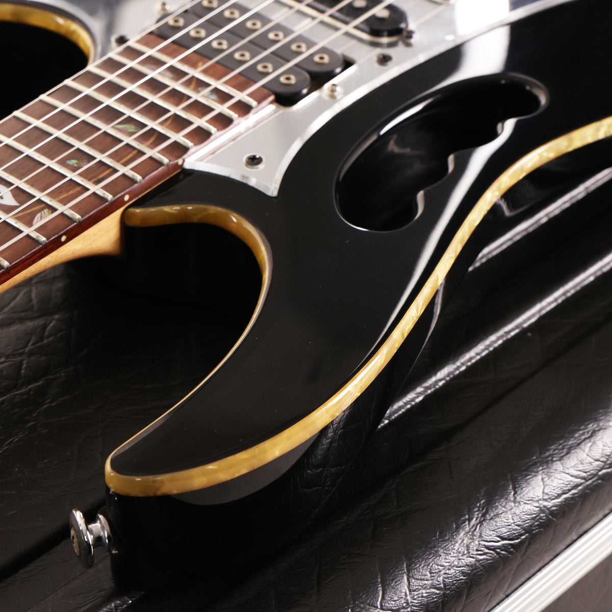 Ibanez JEM77V BK Steve Vai Signature Guitar Black 2009 — 7
