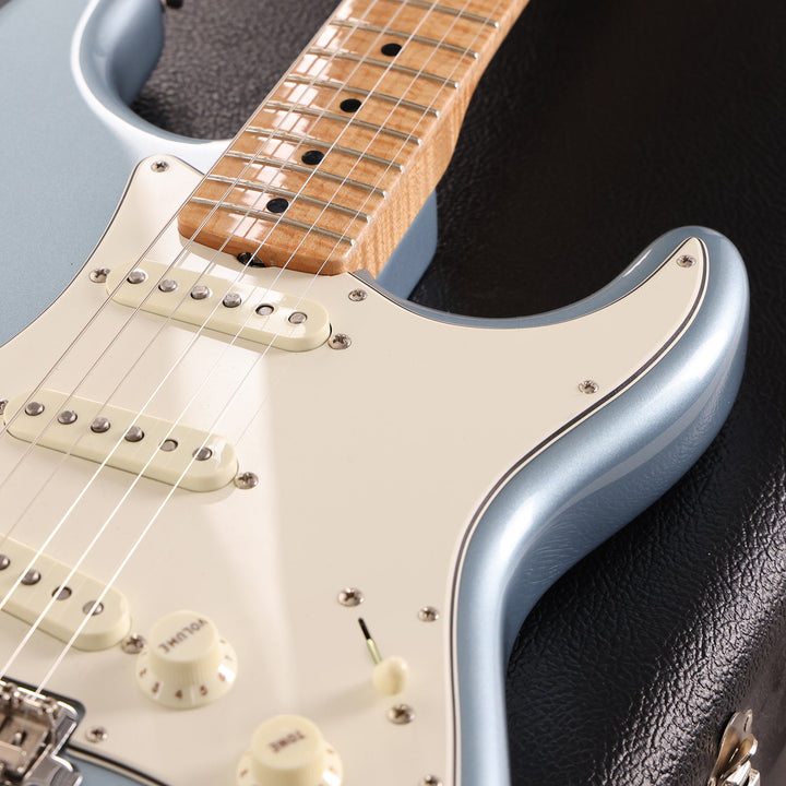 Fender Custom Shop Limited Edition 1965 Stratocaster NOS Aged Ice Blue Metallic 2023