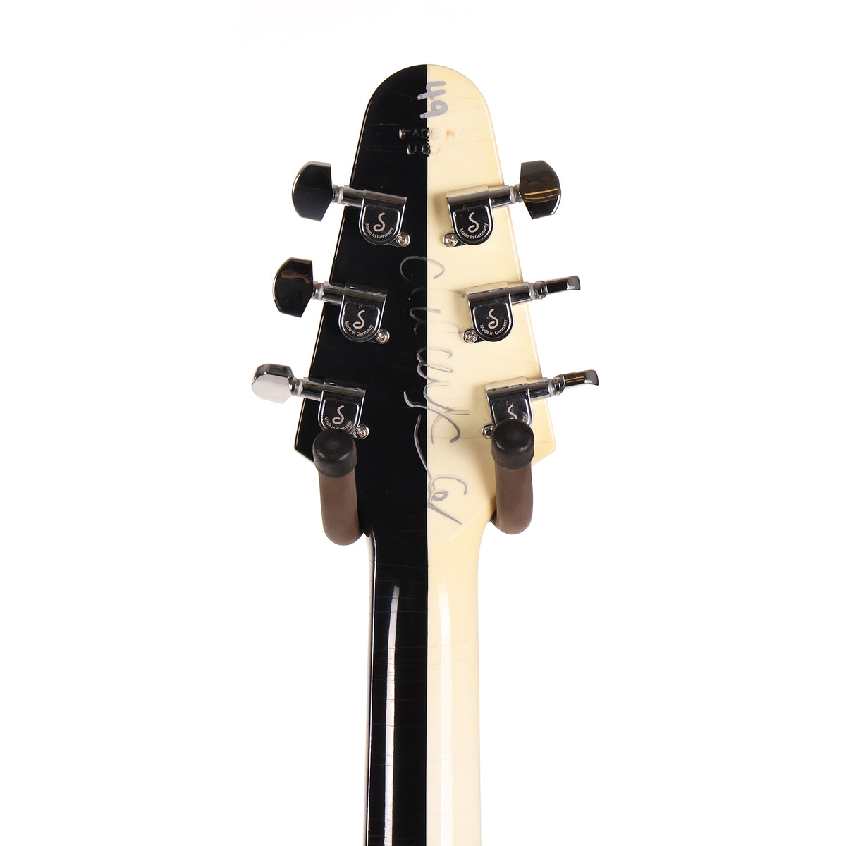 Gibson Custom Shop Michael Schenker 1971 Flying V Collector’s Edition Black and White 2026 — 15
