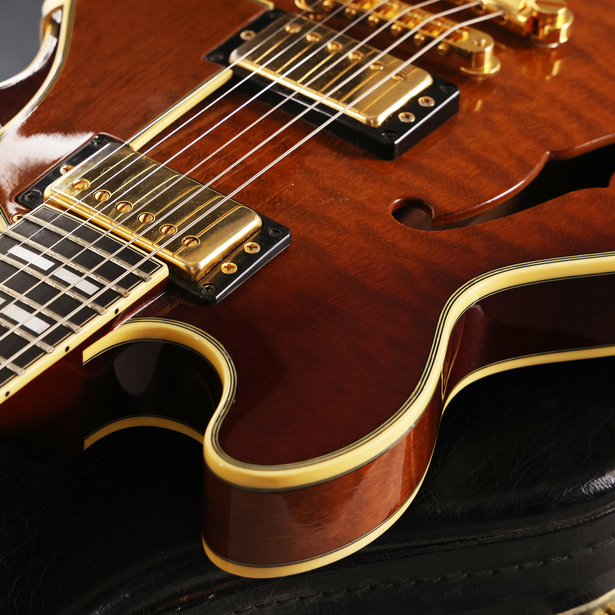 1990's Yamaha SAS-1500 Violin Sunburst — 8