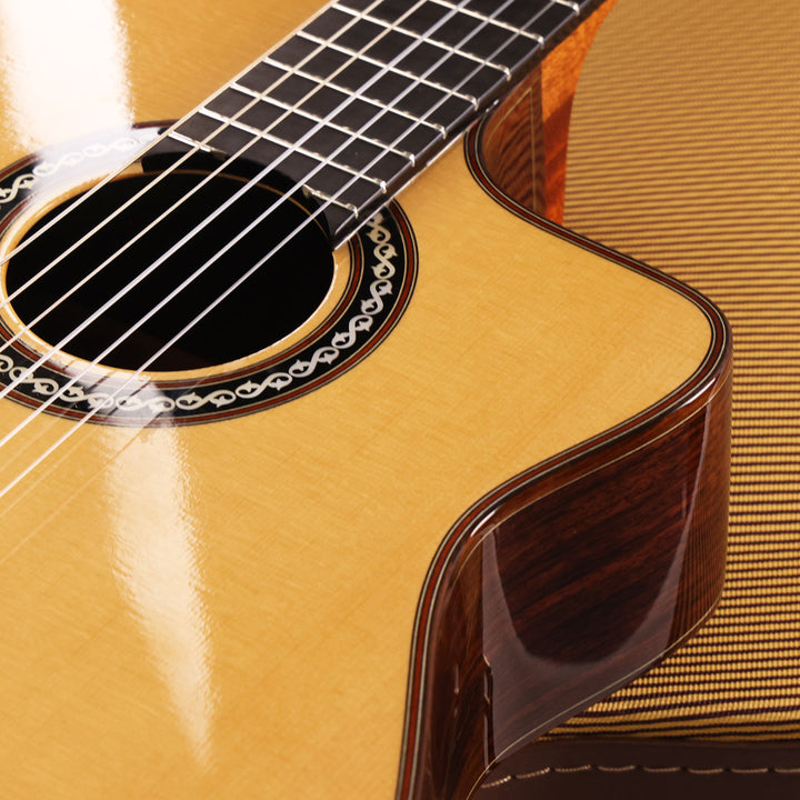 Cordoba GK Pro Negra Nylon String Acoustic-Electric Natural Used