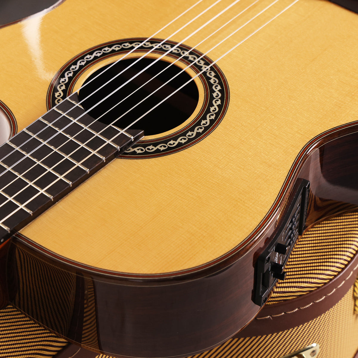 Cordoba GK Pro Negra Nylon String Acoustic-Electric Natural Used — 8