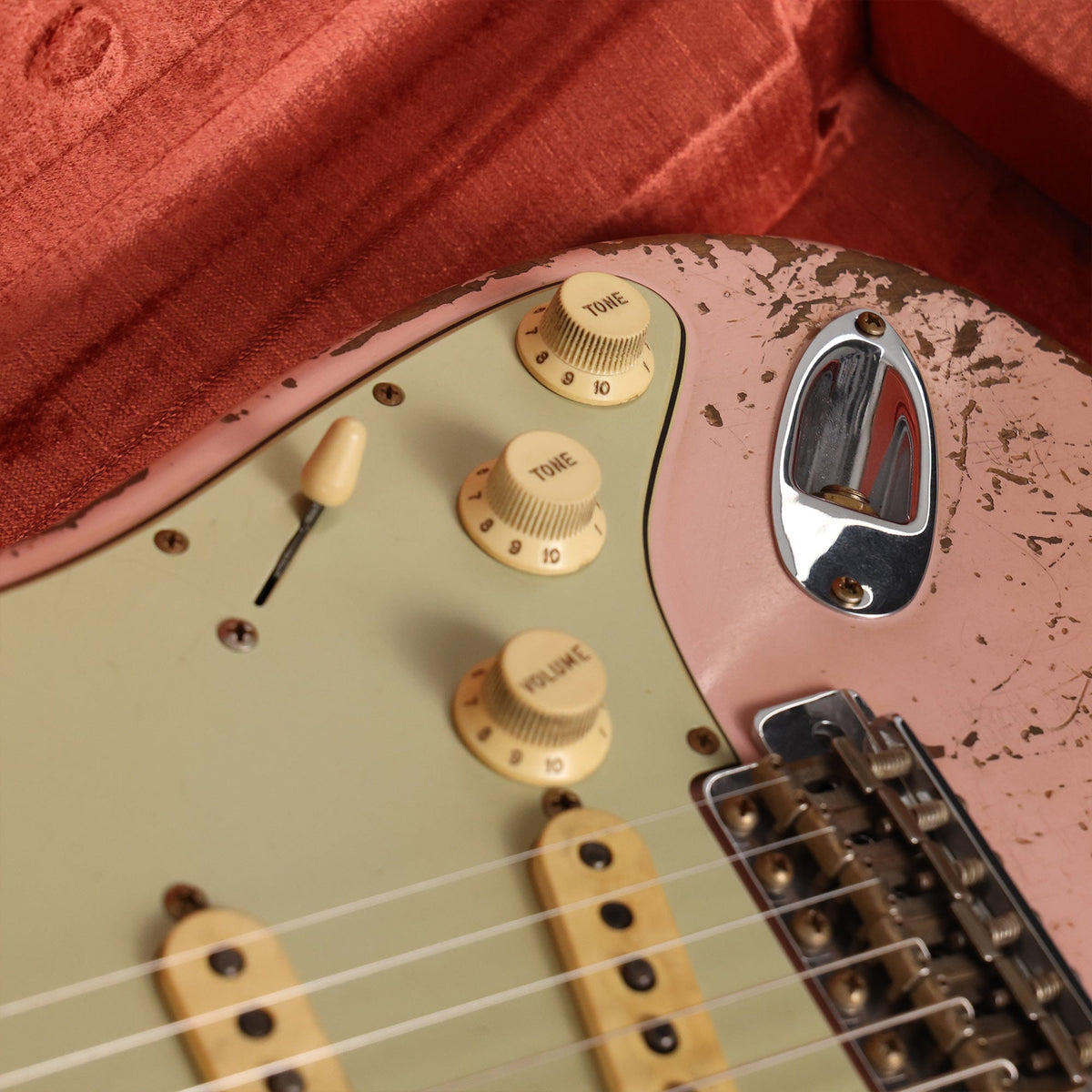 Fender Custom Shop 1962 Stratocaster Ultimate Relic Masterbuilt Jason Smith Shell Pink — 6