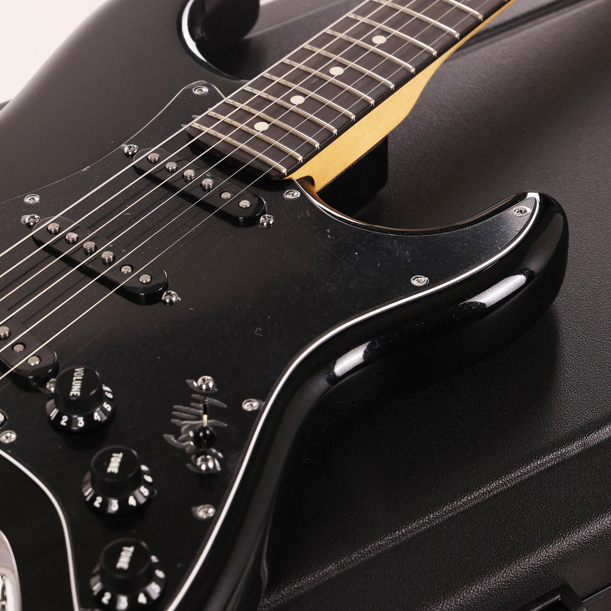 Fender Limited Edition Blackout Stratocaster Mystic Black 2015 — 10