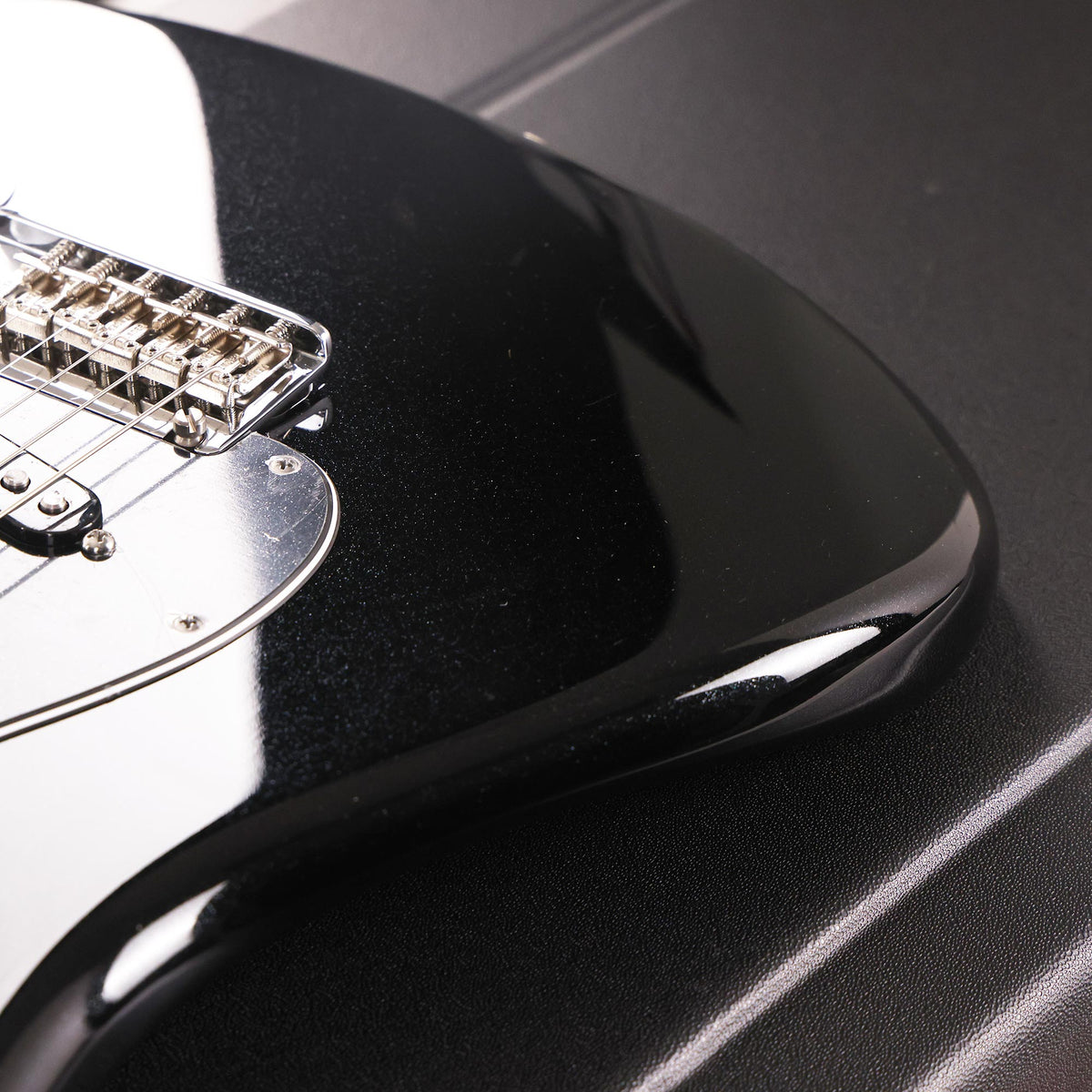 Fender Limited Edition Blackout Stratocaster Mystic Black 2015 — 9