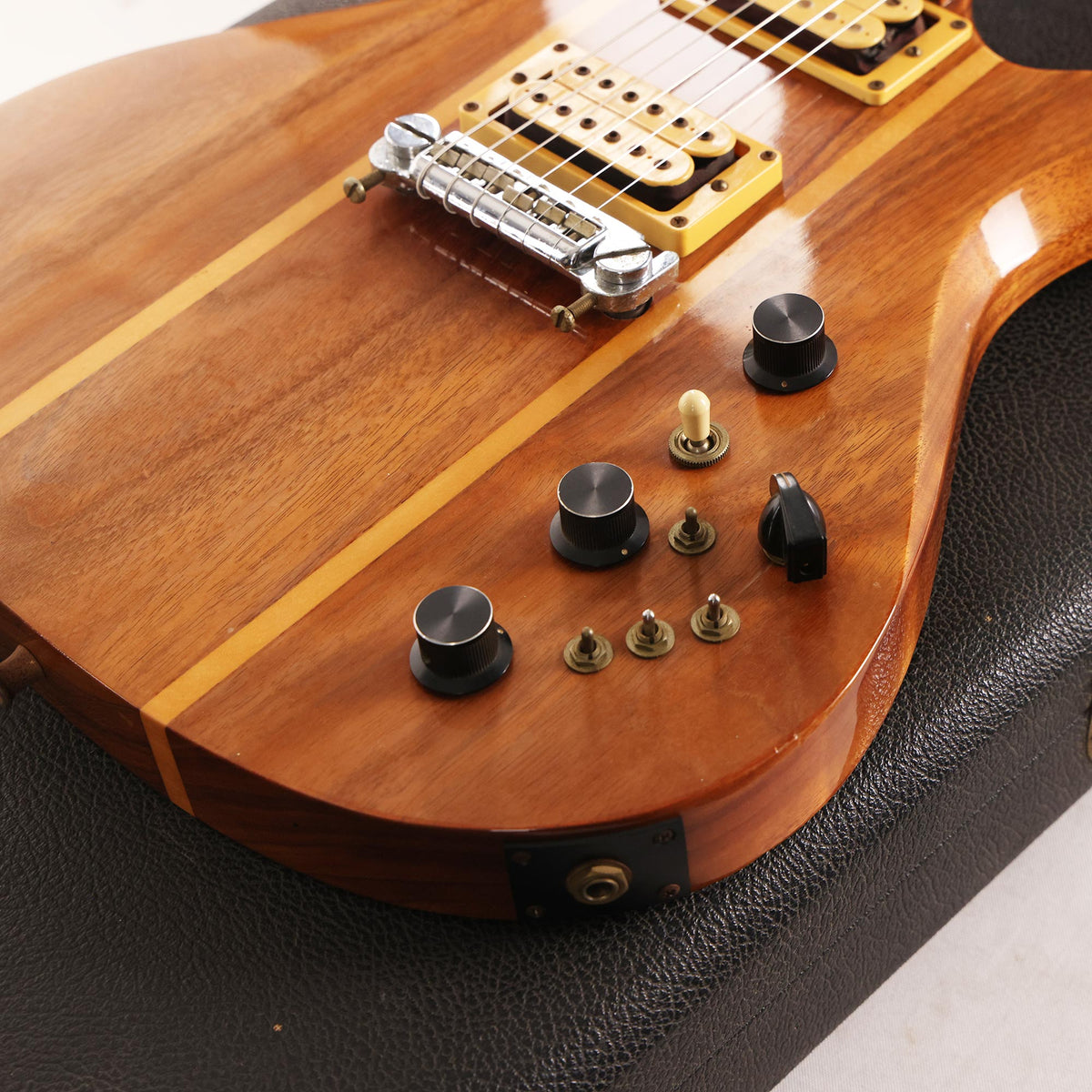 1982 BC Rich Eagle Koa Natural — 12