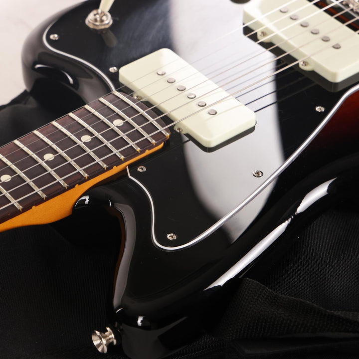 Fender American Professional Classic Jazzmaster 3-Color Sunburst 2025