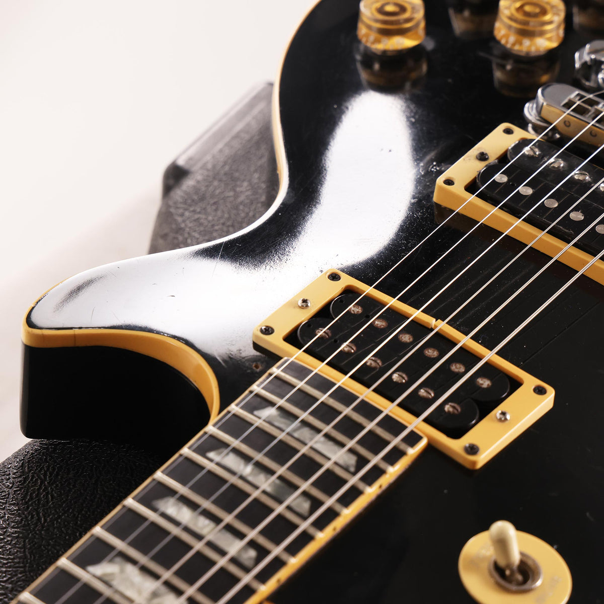 1982 Gibson Les Paul Standard Ebony w/ Ebony Fretboard — 13